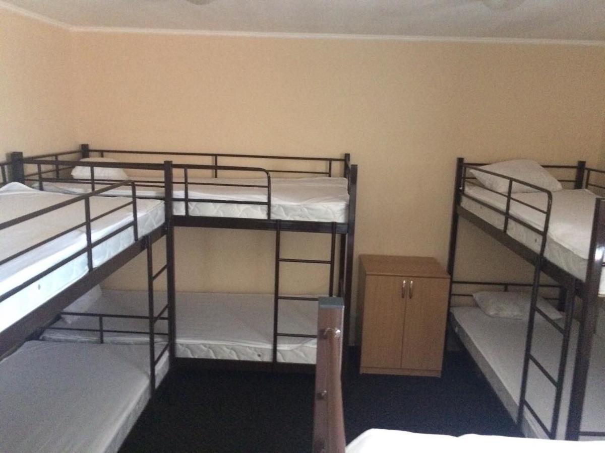 Hostel Кривой Рог Экстерьер фото